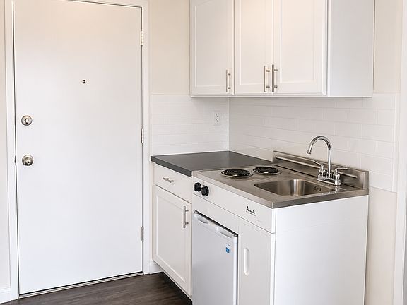 2nd image of 151 N Hoover St #12A