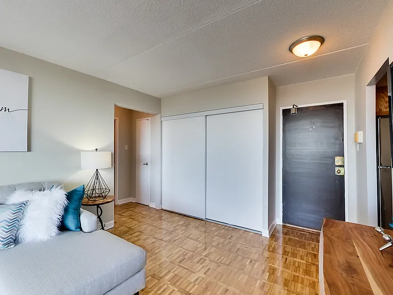 2150 Bromsgrove Rd — Photo 35