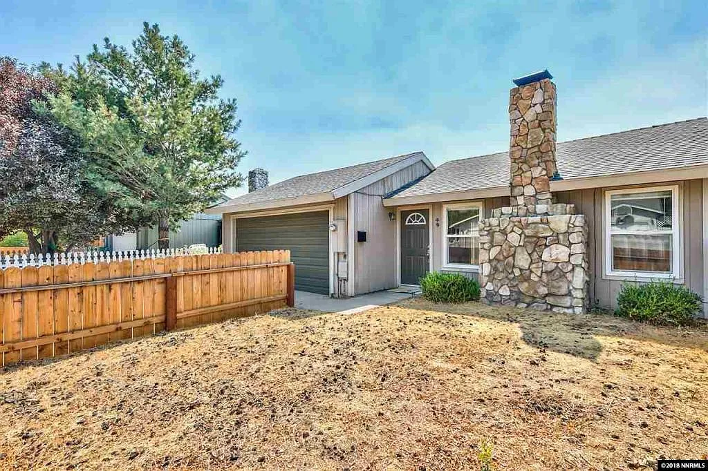 49 Granite Way photo 1