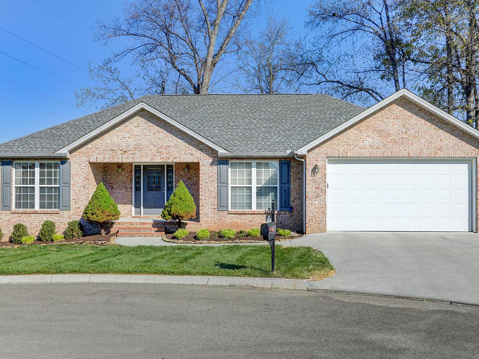 1st image of 5605 Reinhardt Ln