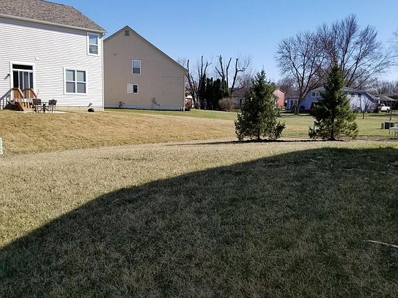 3rd image of 483 Pruden Dr