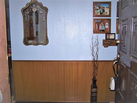 5th image of 802 S Hayes St APT 1