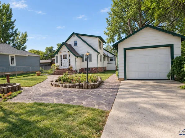 1919 Evergreen Dr, Rapid City, SD 57702