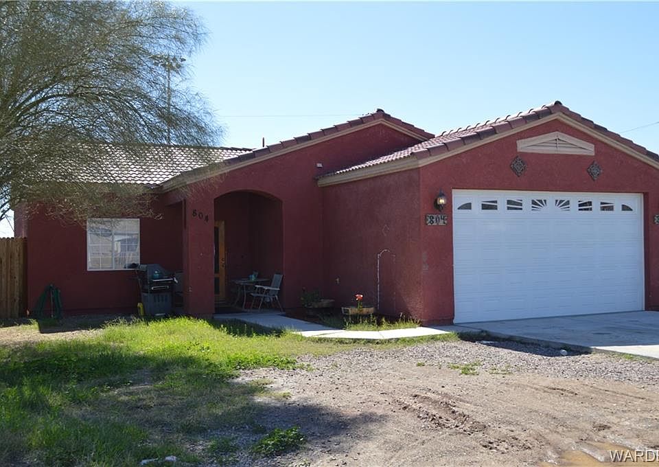 2nd image of 804 Safari Dr