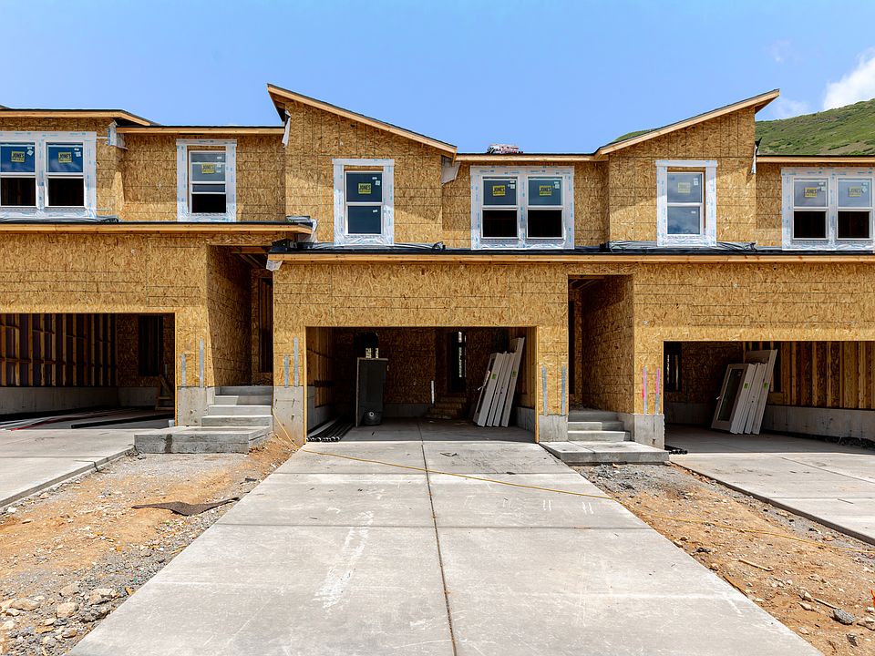 1st image of 5347 S Acacia Dr #724