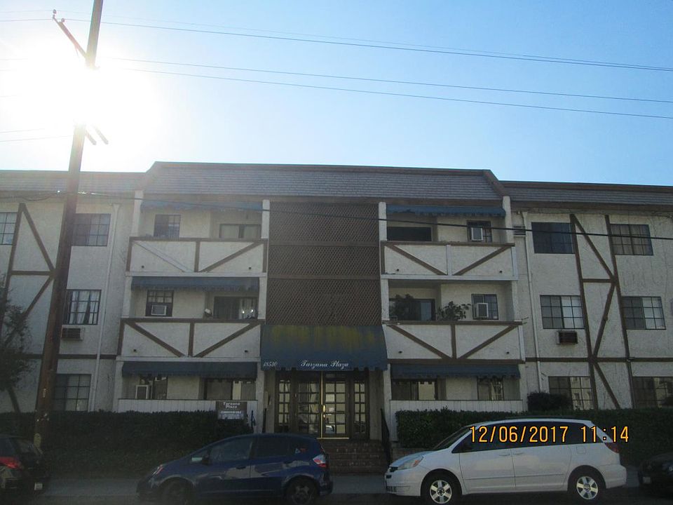 1st image of 18530 Hatteras St Unit 204