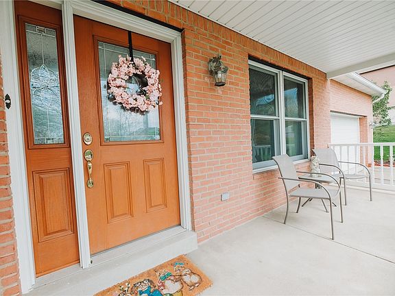 4th image of 302 Marigold Dr