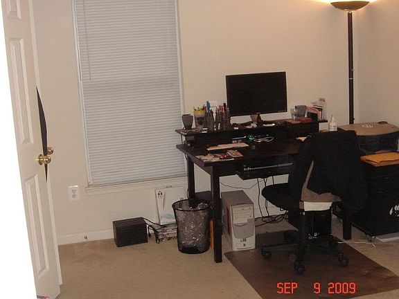 Upper level bedroom 2