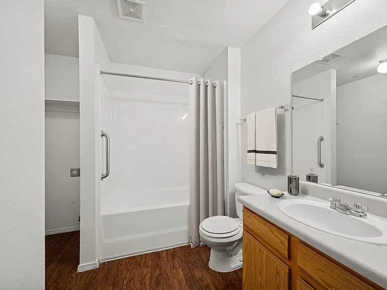 Savannah House of Guthrie Senior Living — Photo 5