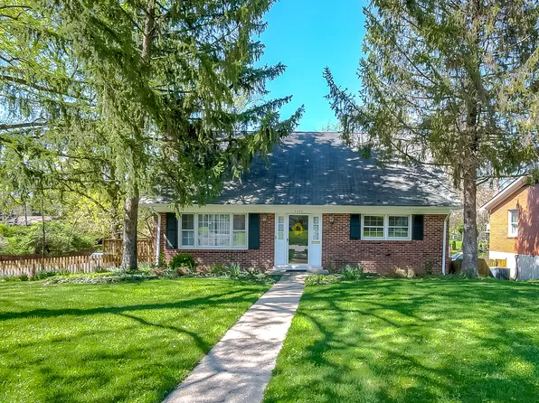 3473 Lansdowne Dr, Lexington, KY 40517