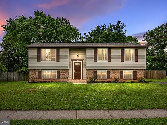 3rd image of 12903 Framingham Ct