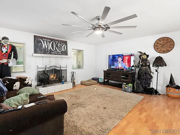 5th image of 8146 Starview Dr