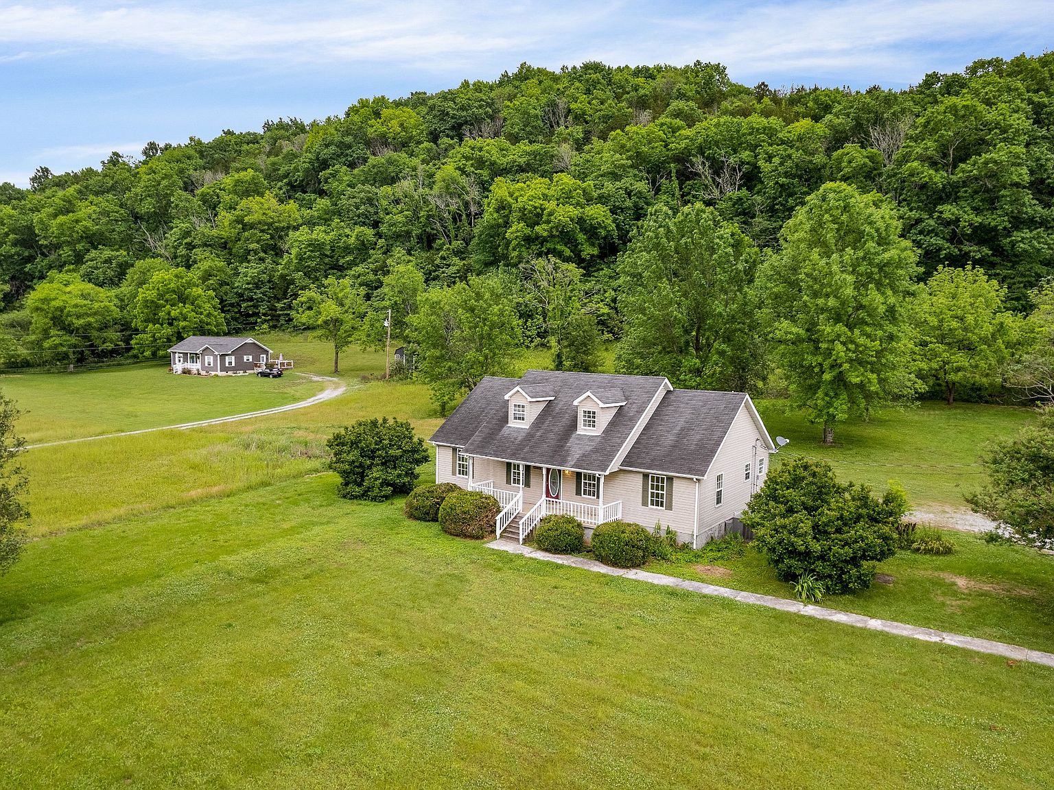 686 E Main St, Dowelltown, TN 37059 MLS 2653809 Zillow