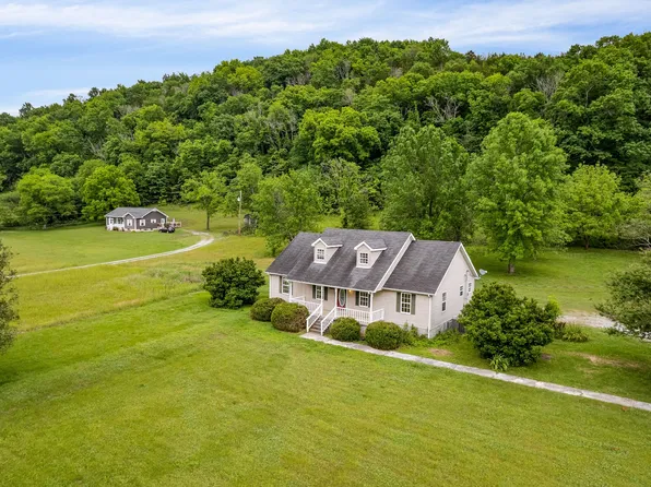 686 E Main St, Dowelltown, TN 37059