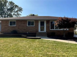 7590 Key West Dr, Parma, OH 44134