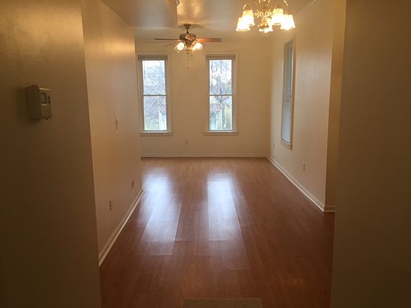3rd image of 2524 Charlotte St