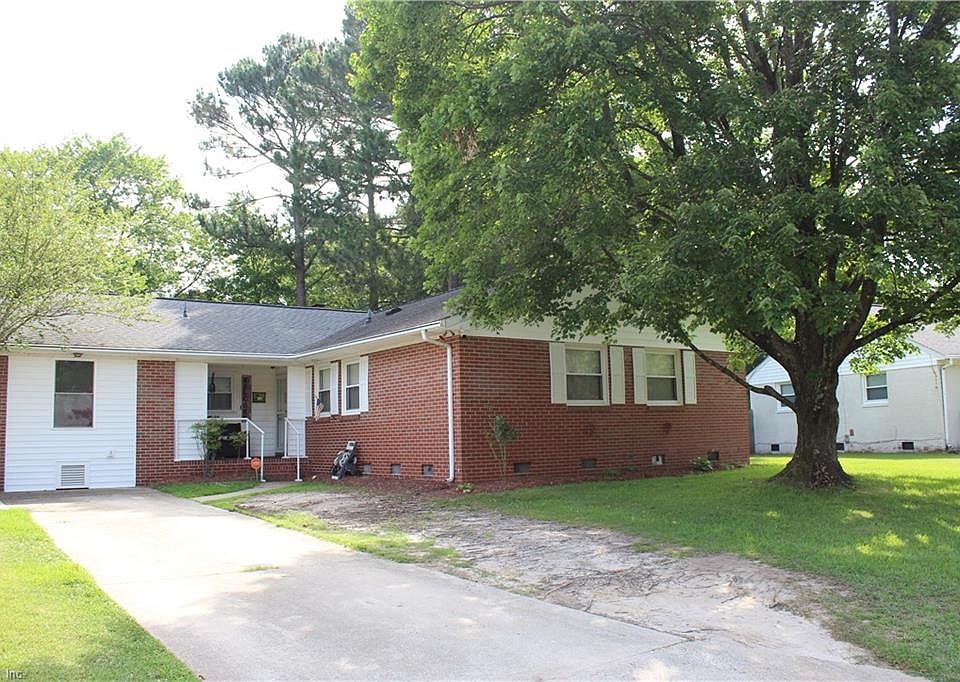 1st image of 4809 Mallard Cres