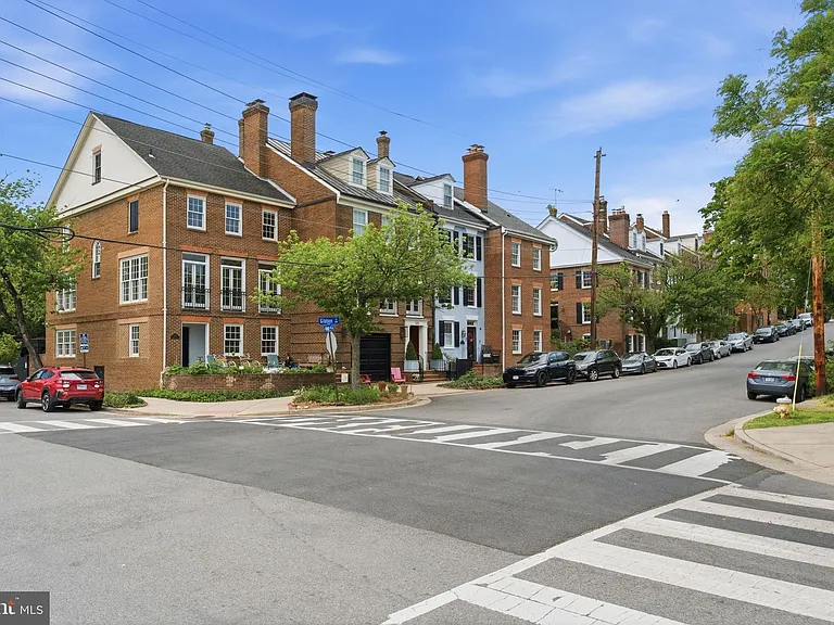 601 Wilkes St #301 — Photo 38