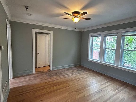 3rd image of 2534 N Kilbourn Ave #2536-2