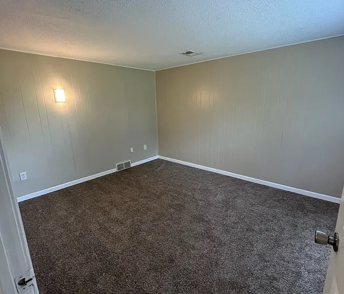 14745 Riley St — Photo 9
