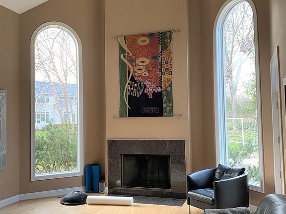 4th image of 784 Bunker Ct