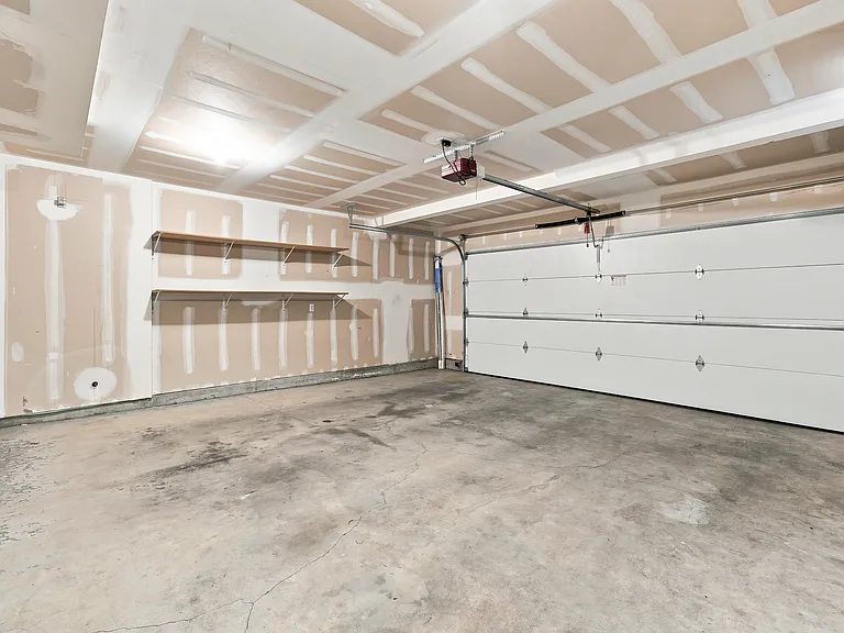 3203 NE 171st Ave — Photo 31