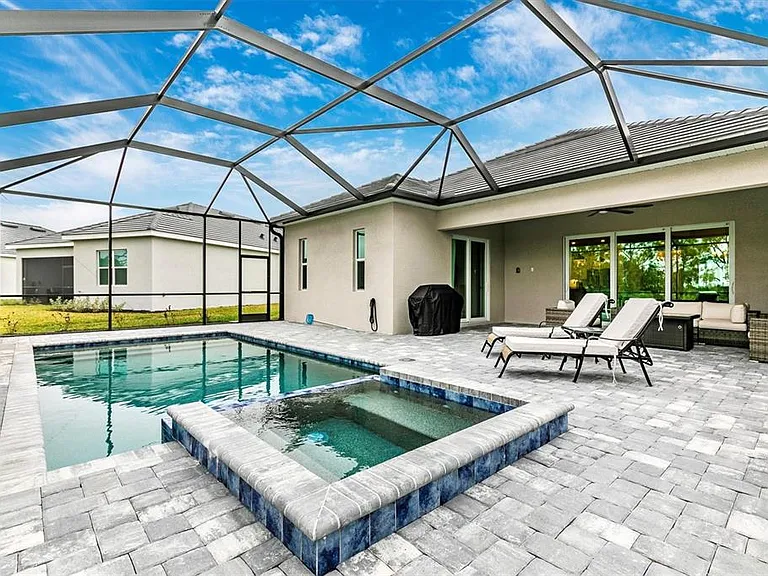12733 Tulum Loop — Photo 24