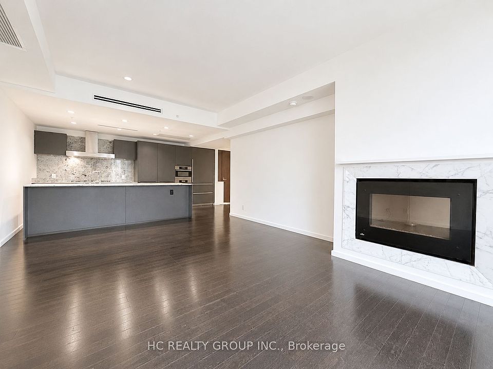 1st image of 180 University Ave #2407