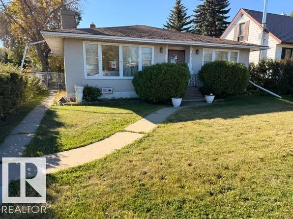 11125 111th Ave NW, Edmonton, AB T5G 0C6