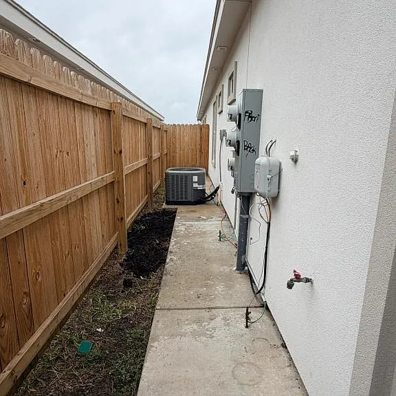 1504 Shavano Dr #3 — Photo 14