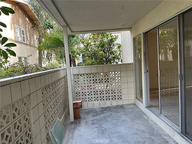 163 Avenida Majorca #B — Photo 18