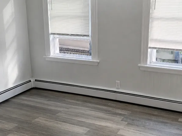8 Riverdale Ave #8, West Warwick, RI 02893