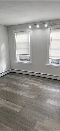 8 Riverdale Ave #8 Photo 1