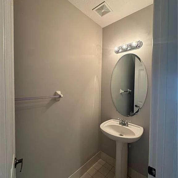 1410 Mariposa Cir #105 — Photo 12