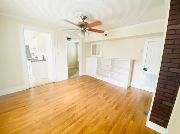 409 W Colonial Ave, Elizabeth City, NC 27909