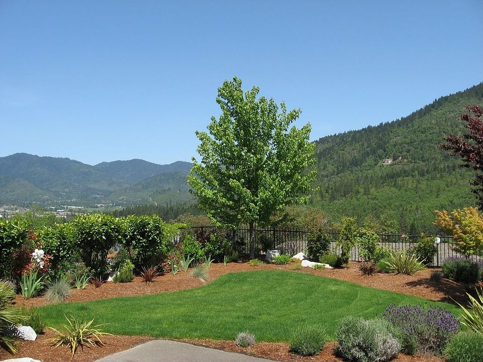 2nd image of 1589 Panoramic Loop