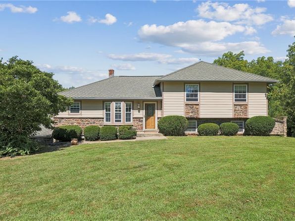 22093 Poplar Rd, Higginsville, MO 64037