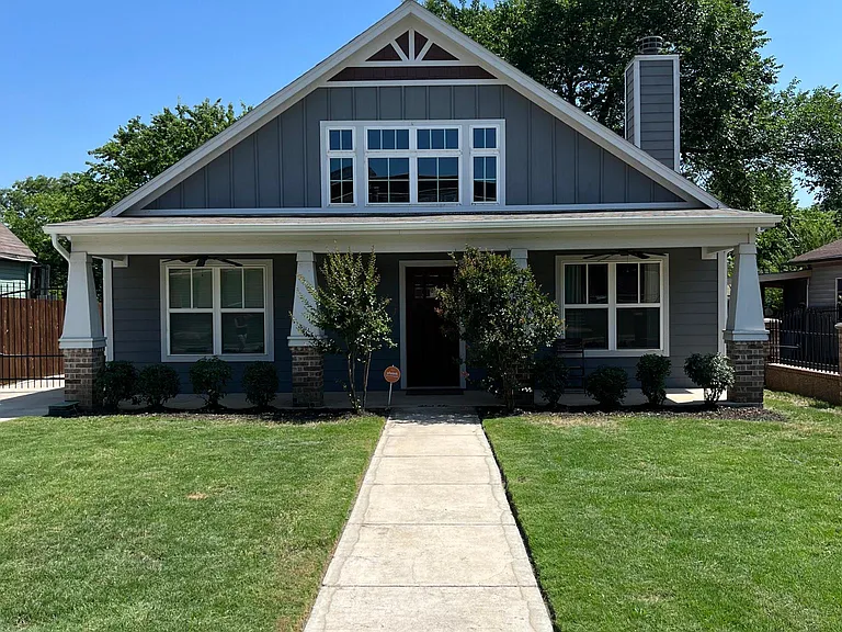 1221 Orange St — Photo 1