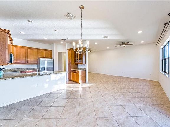 4th image of 5421 Cameron DR