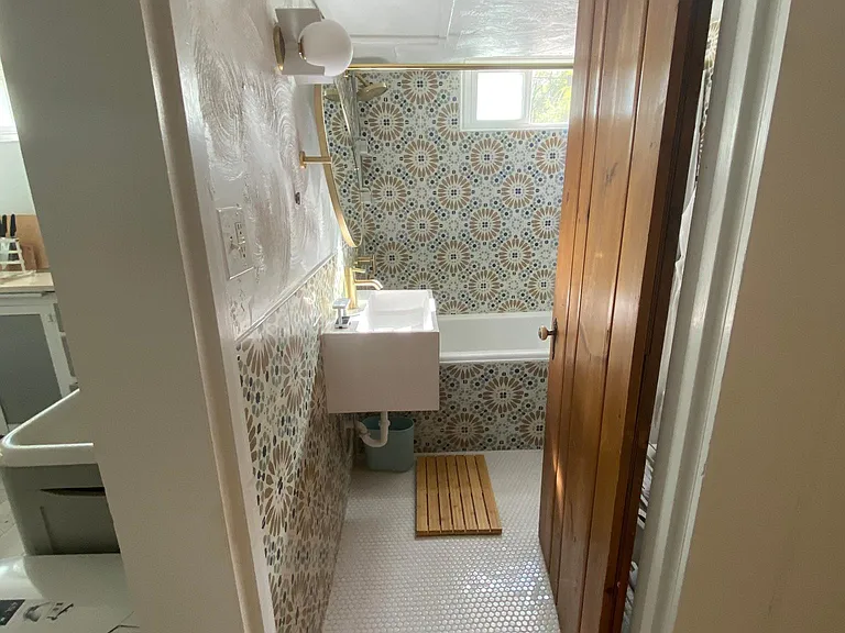 615 Gunnison Ave #617-1/2 — Photo 8