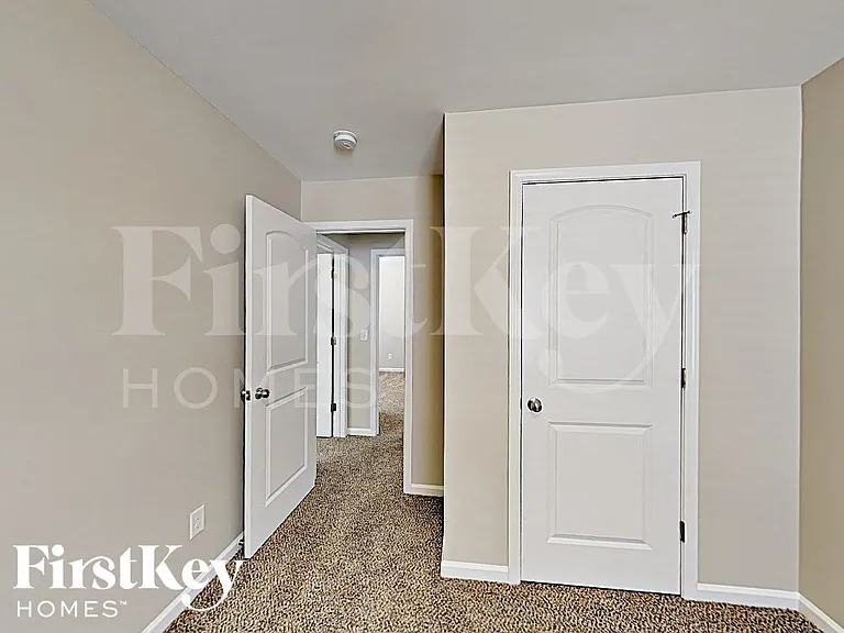 3917 Catawba Hills Dr — Photo 9