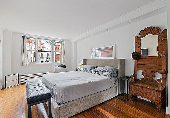 5th image of 77 7th Ave APT 5S