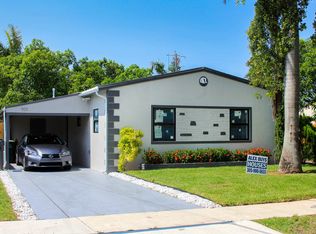 901 NE 4th St, Hallandale Beach, FL 33009