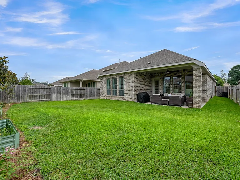 611 Lost Maples Bend Ln — Photo 25