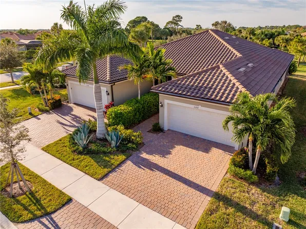 5292 Unity Sq, Vero Beach, FL 32967