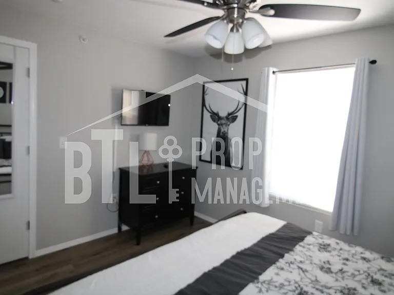 2905 Vineyards Pkwy #5 — Photo 21