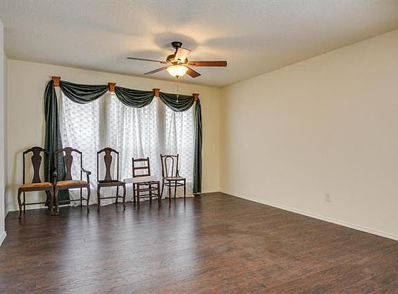 3rd image of 149 Southwood Dr