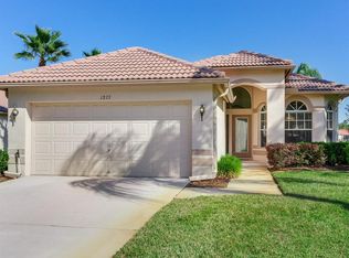 1277 Lindenwood Dr, Tarpon Springs, FL 34688
