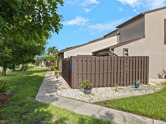 2nd image of 8863 Somerset Blvd