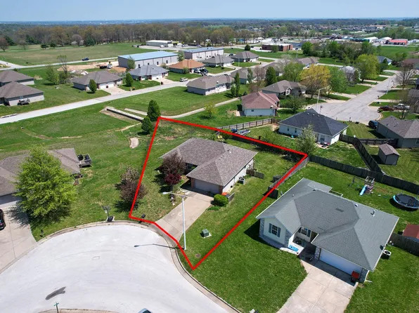 316 N Chippewa, Clever, MO 65631